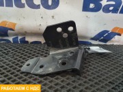 Кронштейн радиатора правый