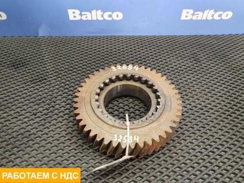 Шестерня задней передачи